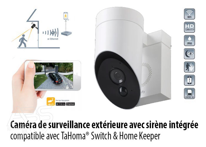 caméra de surveillance extérieure blanche